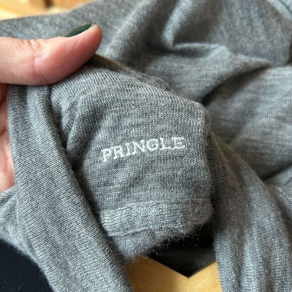 Pringle of Scotland XS (?) Lightweight Gray Turtleneck Sweater - Picture 6 of 7